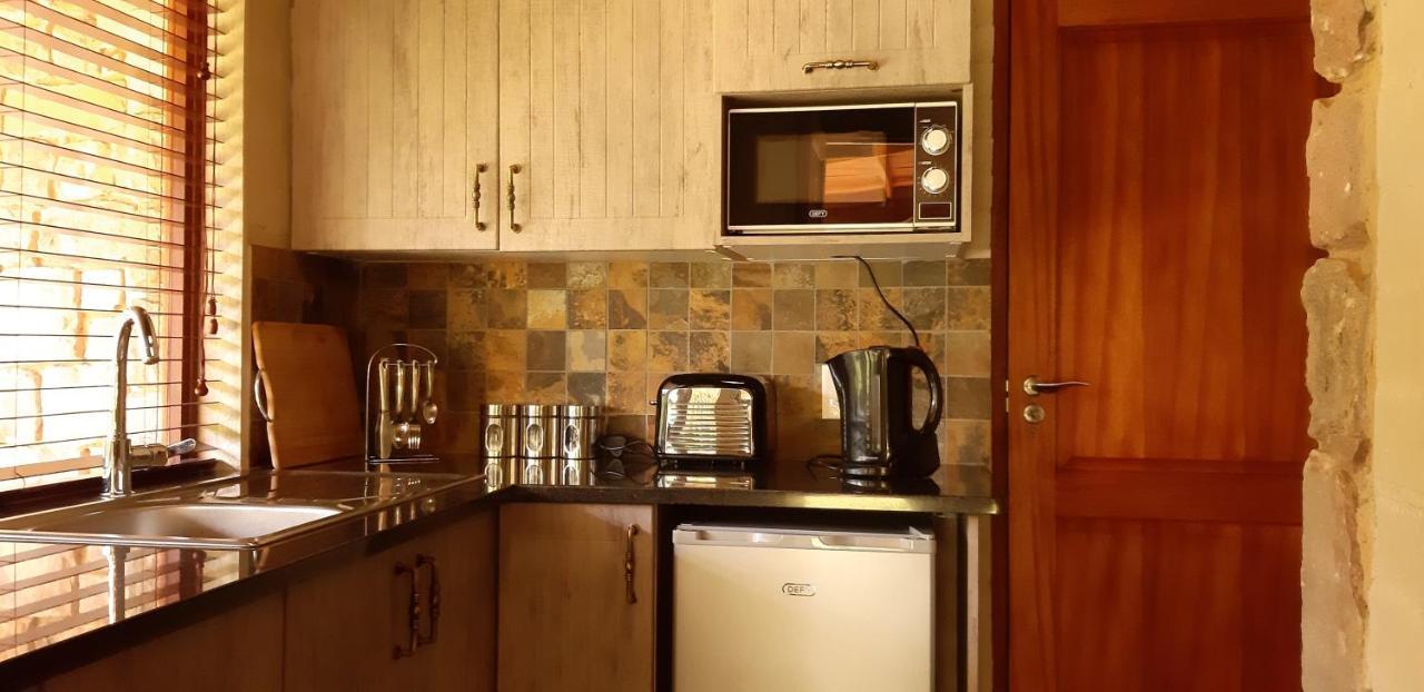 Big Oak Cottages دولستروم المظهر الخارجي الصورة