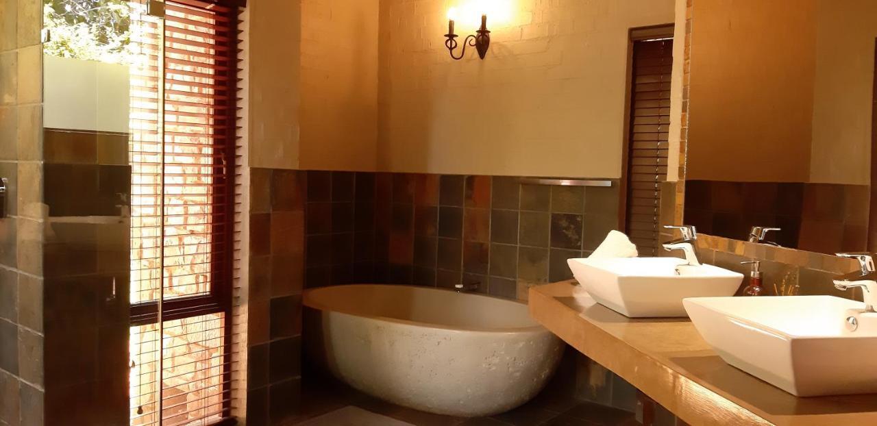 Big Oak Cottages دولستروم المظهر الخارجي الصورة